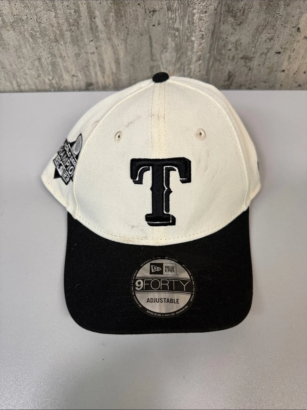 NEW ERA Men's Texas Rangers Chrome Black 9FORTY A-Frame Snapback Hat